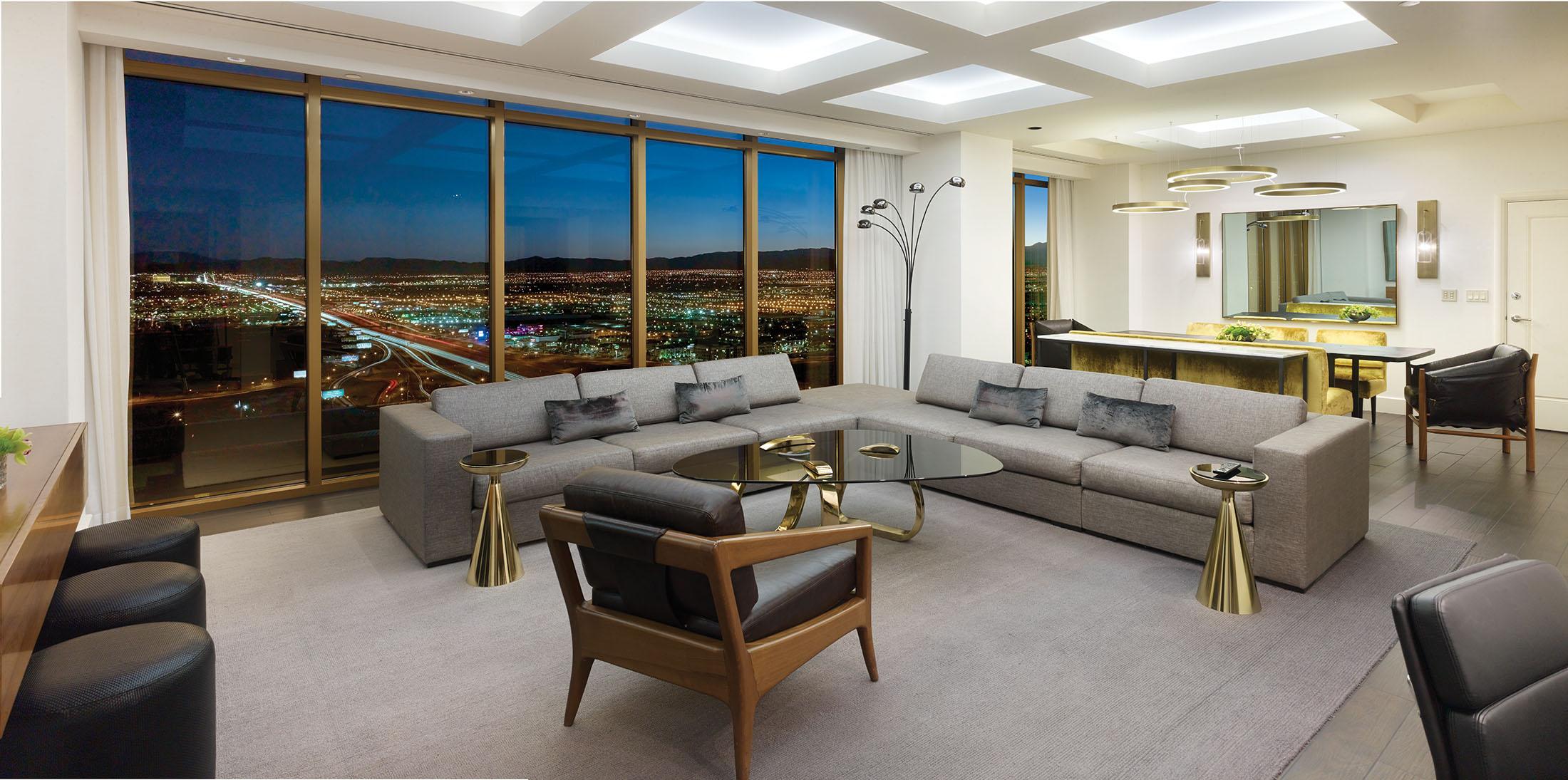 Área de estar de la suite Penthouse superior de Delano
